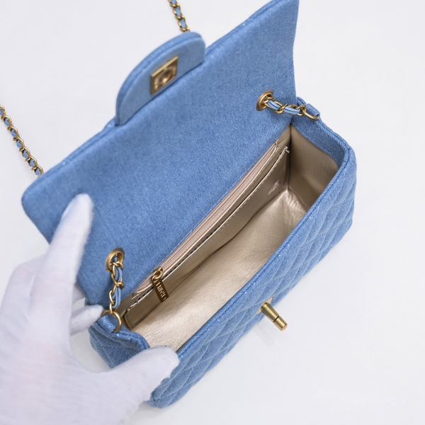 シャネルバッグ着用イメージ